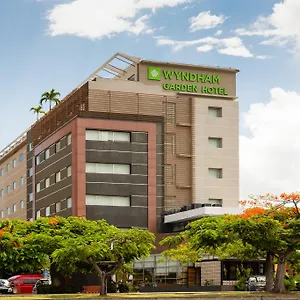Wyndham Garden Downtown Отель Канкун